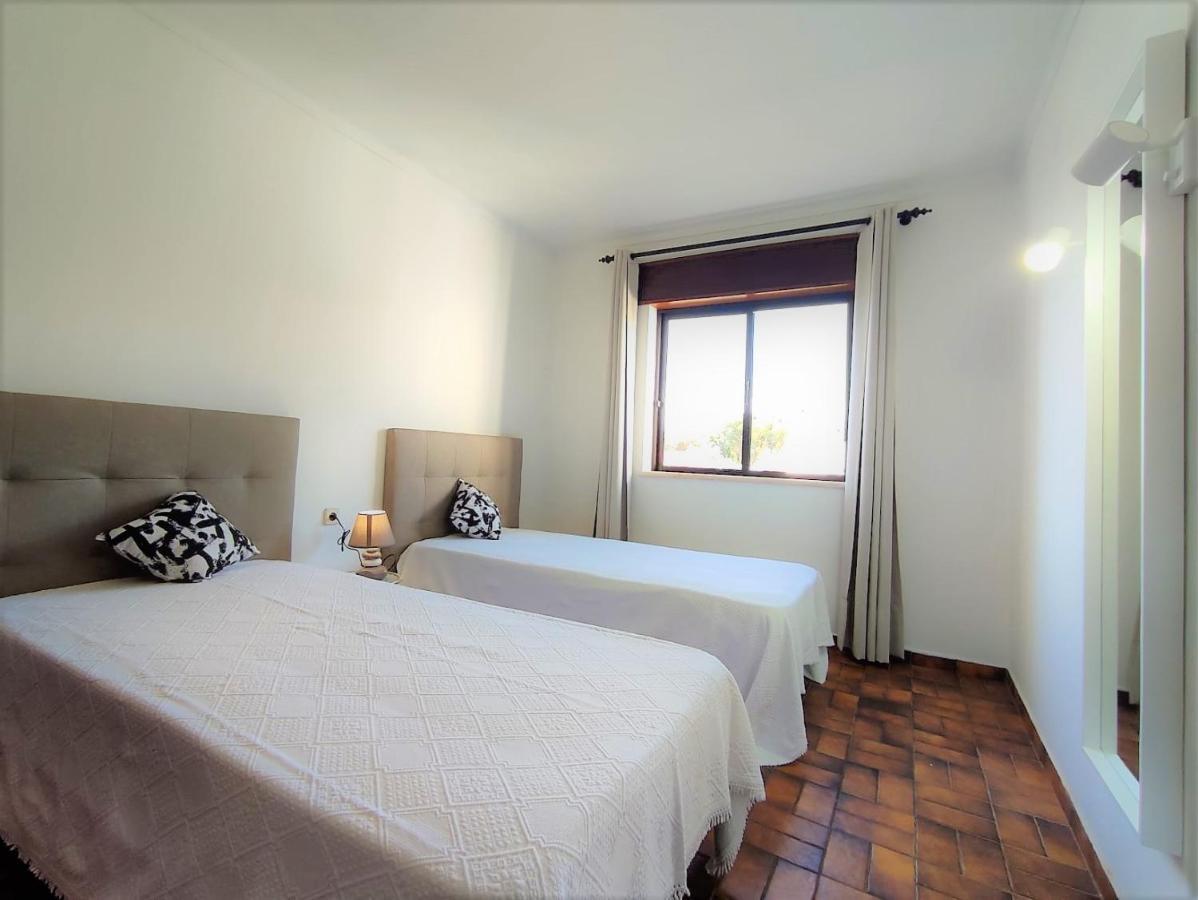 Apartamento V2 Pedro - By Bedzy Albufeira Esterno foto